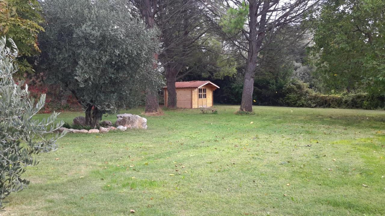 Chambres D'Hotes Le Vignoble Cucuron Exteriér fotografie