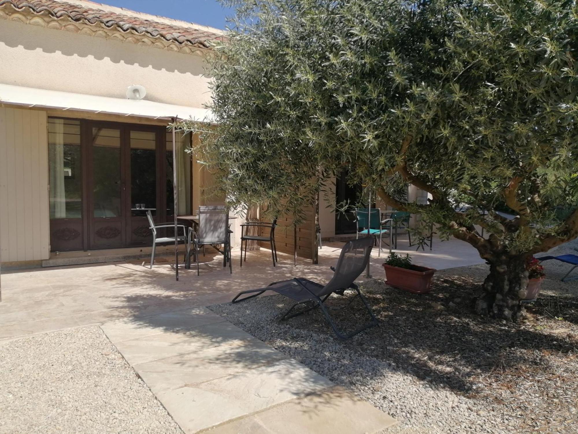 Chambres D'Hotes Le Vignoble Cucuron Exteriér fotografie